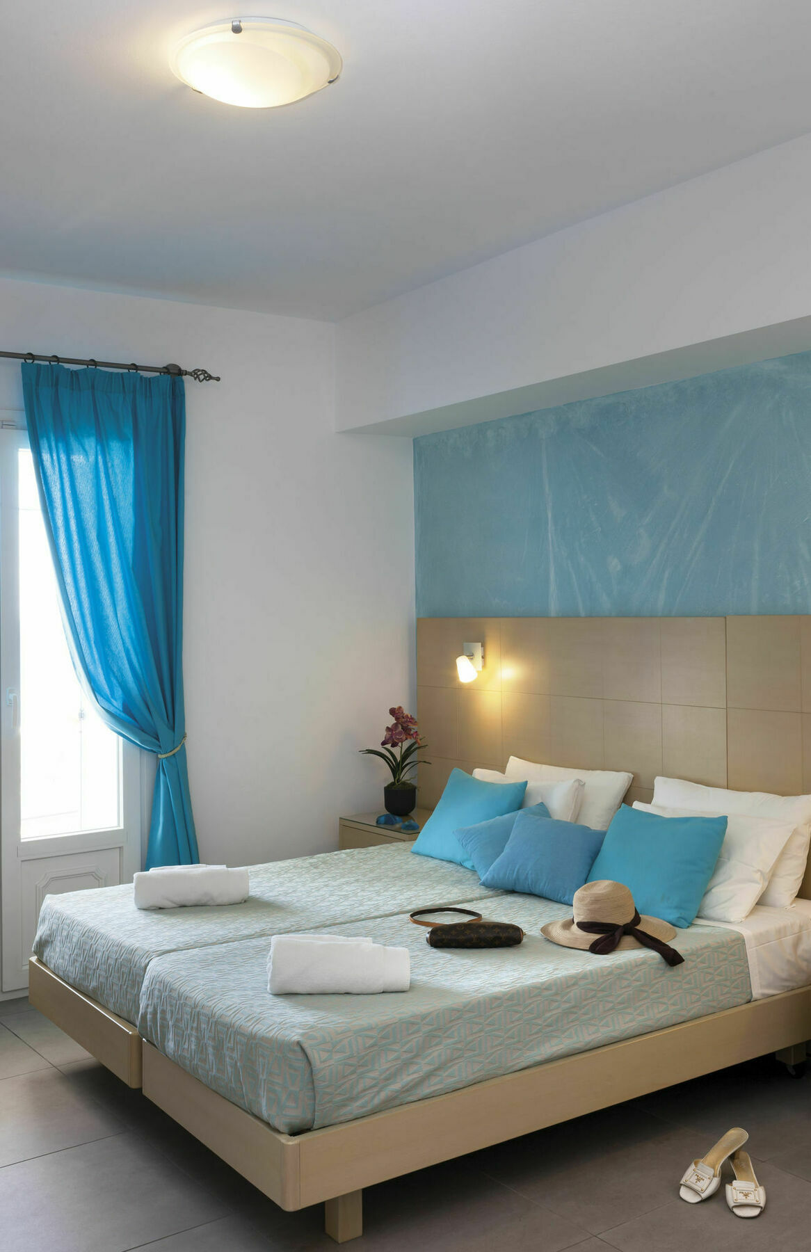 Blue Harmony Hotel Kini Exteriör bild